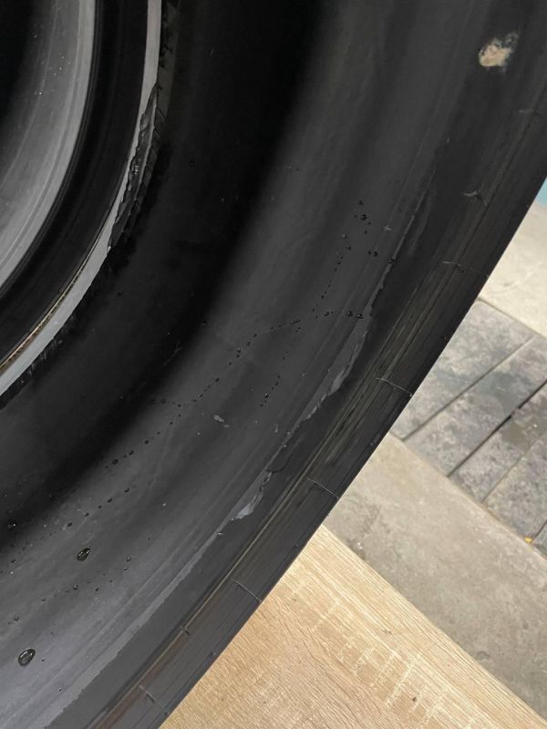 Шини Пара Pirelli 245/35 r20 Літо Гума на сезон