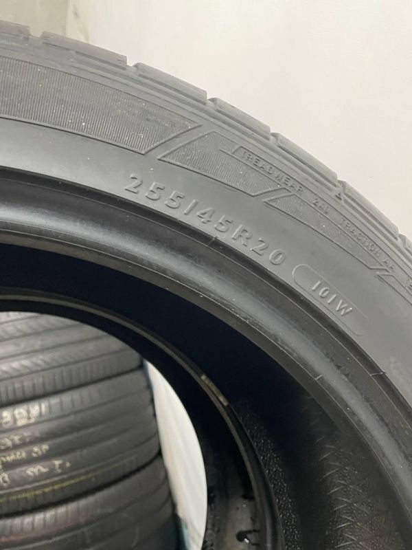 Шини Пара Dunlop 255/45 r20 Літо Гума