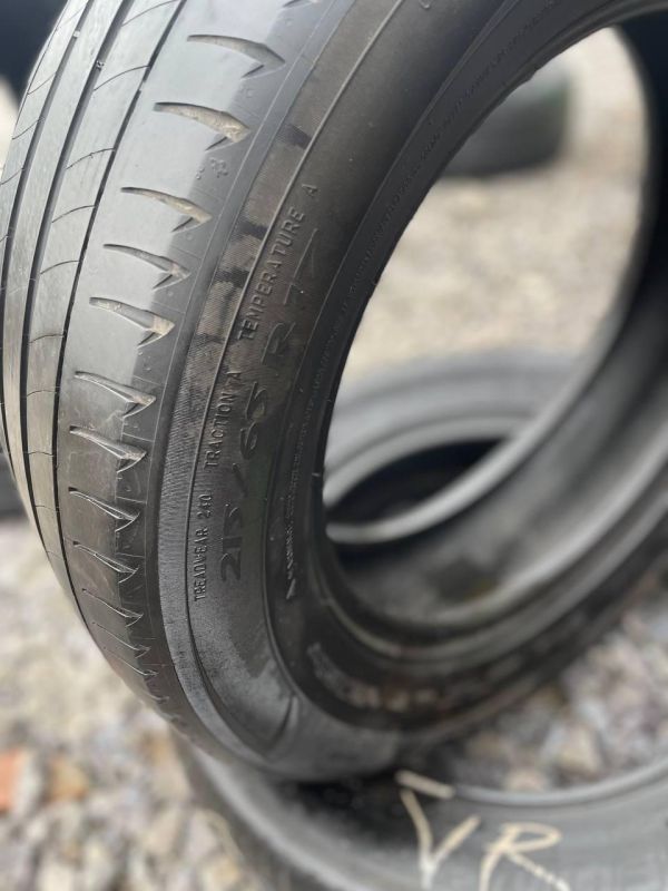 Шини Пара Michelin 215/65 r17 Літо Гума