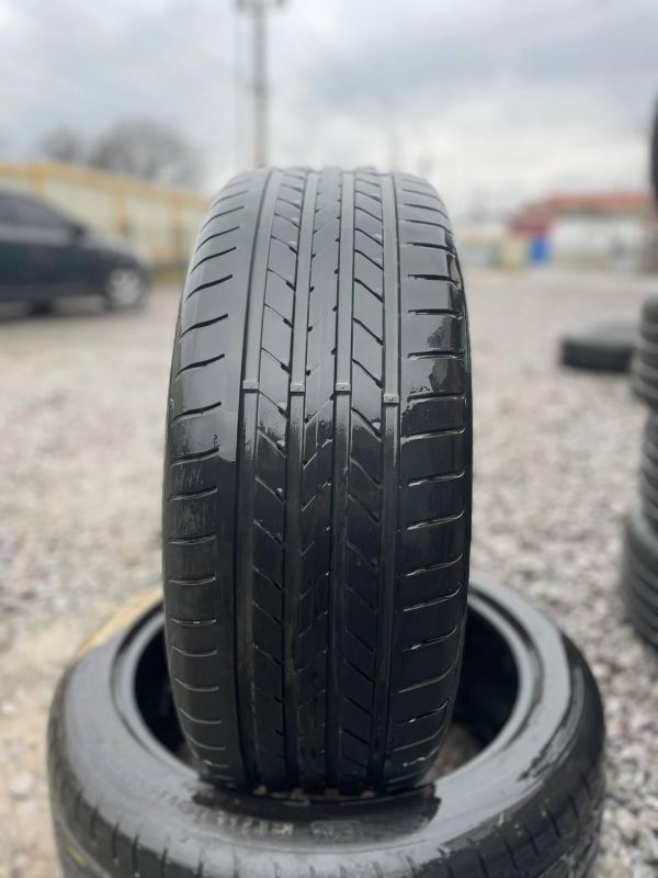 Шини Пара Goodyear 235/45 r19 run flat Літо Гума 7mm 2015 100 грн. / за 1 шт.