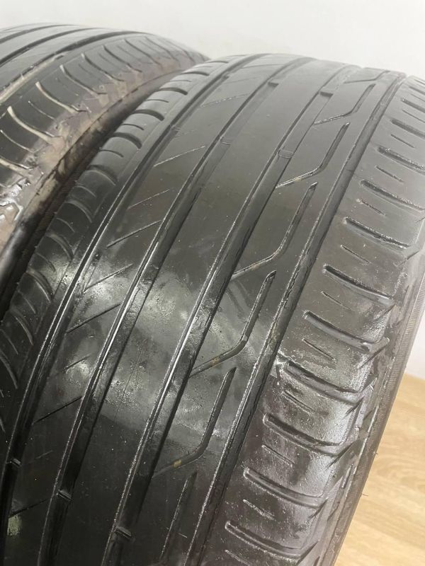 Шини Пара Bridgestone 215/50 r18 Літо Гума
