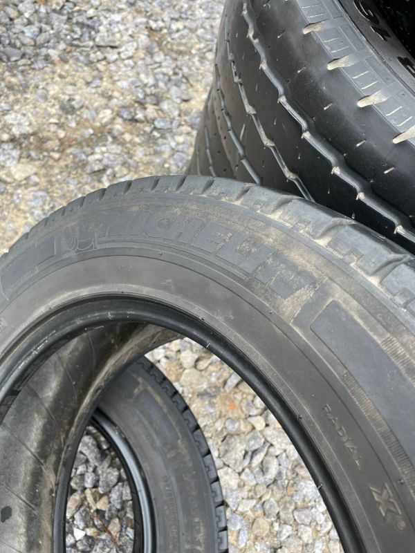 Пара Michelin 195/65 r16c літо гума