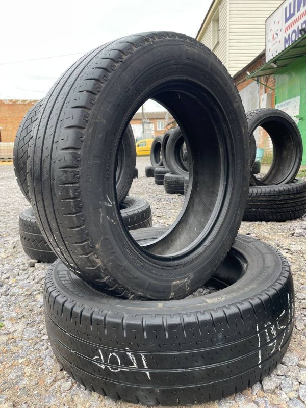 Пара Michelin 195/65 r16c літо гума