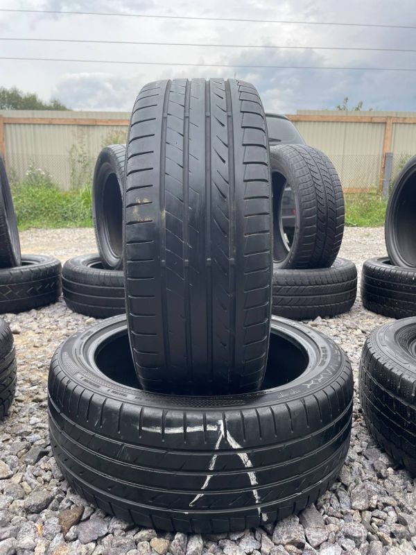 Пара Dunlop 215/45 r18 mfs літо гума