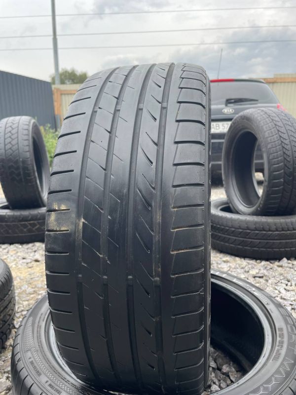 Пара Dunlop 215/45 r18 mfs літо гума