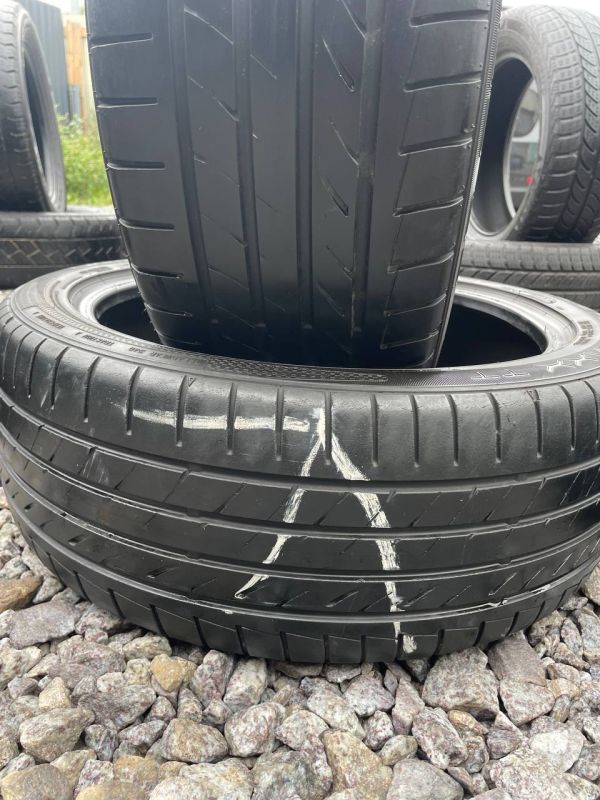 Пара Dunlop 215/45 r18 mfs літо гума