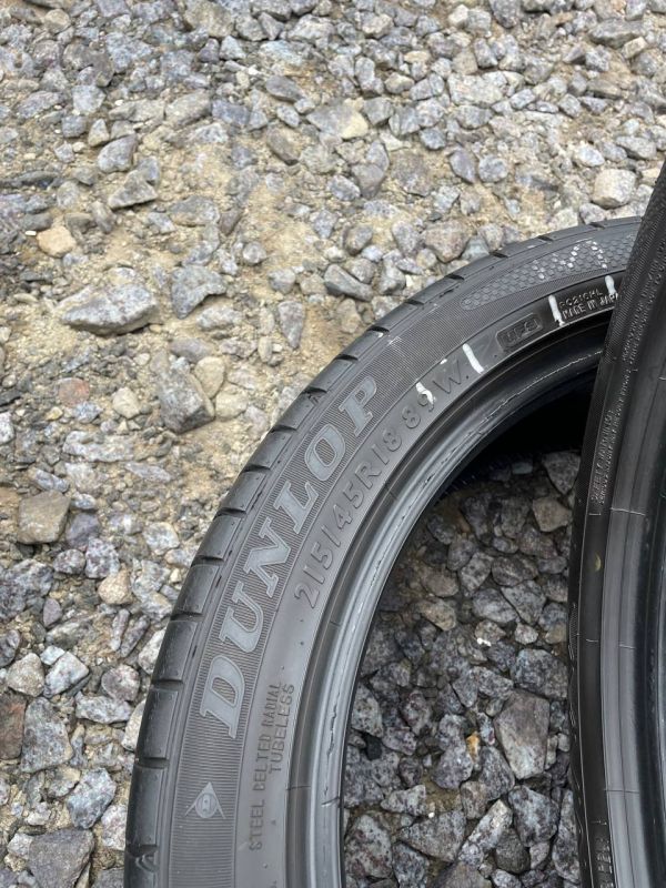 Пара Dunlop 215/45 r18 mfs літо гума