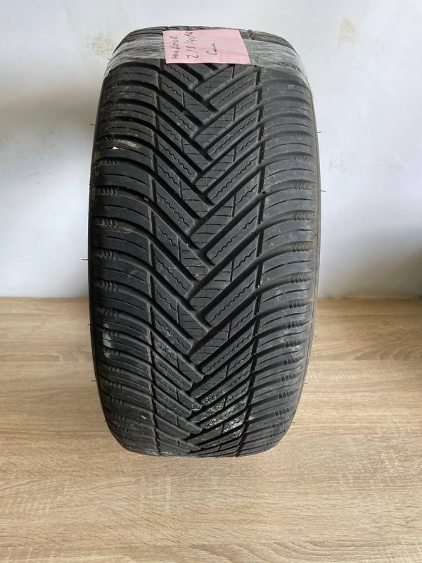 Одіночка Hankook 215/40 r17 6mm
