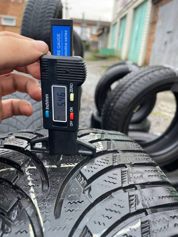 Шини пара Nankong 215/45 r16 зима Гума