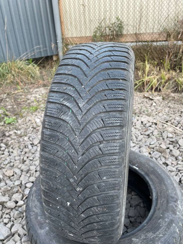 Шини пара Hankook 185/65 r15 зима Гума