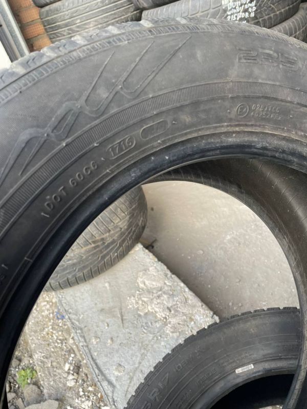 Шини пара/комплект Nokian 235/55 r17 зима Гума