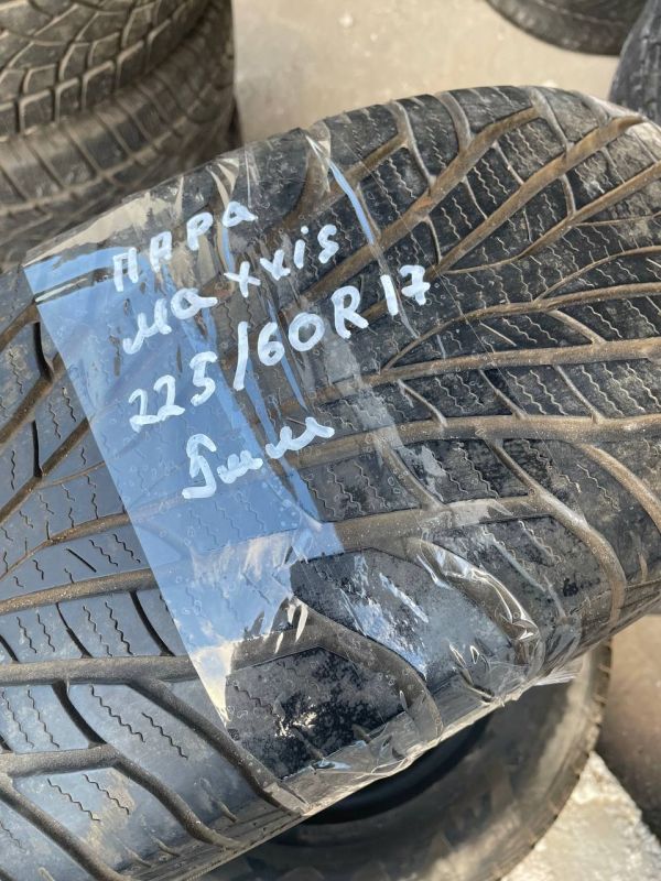 Шини пара Maxxis 225/60 r17 зима Гума
