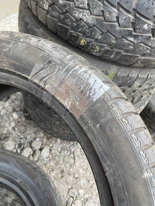 Шина Одіночка Continental 225/45 r17