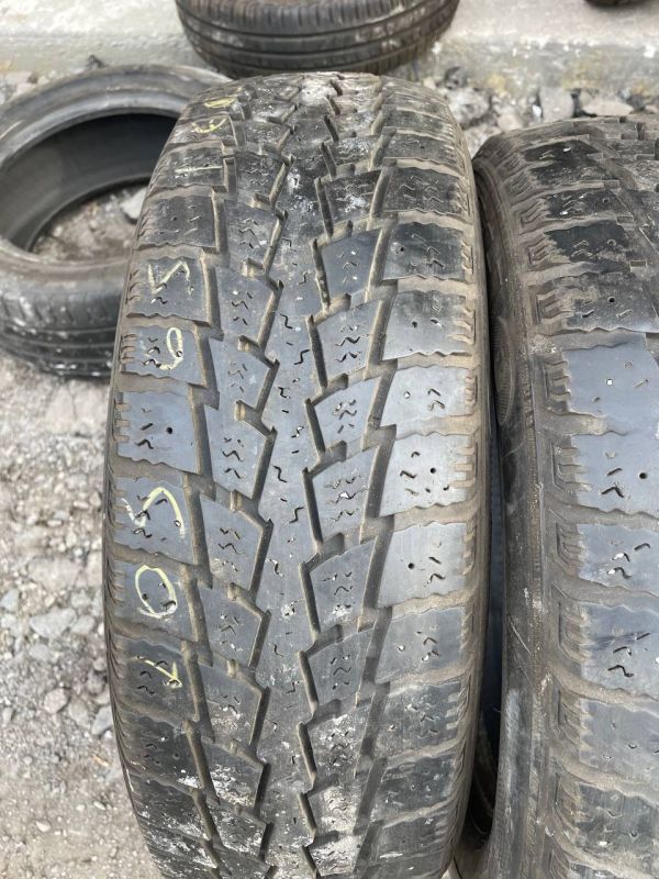 Шина Одіночка/пара Kumho 205/65 r16c