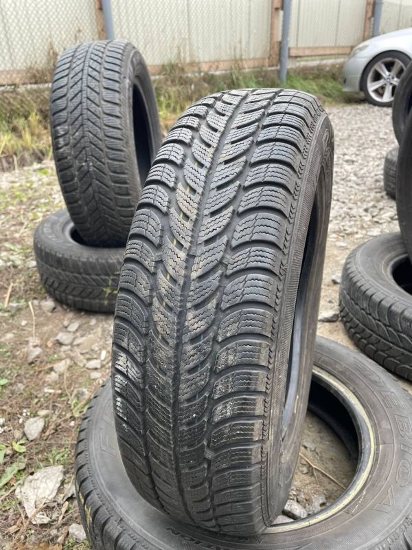 Шини пара Debica 165/70 r14 зима Гума