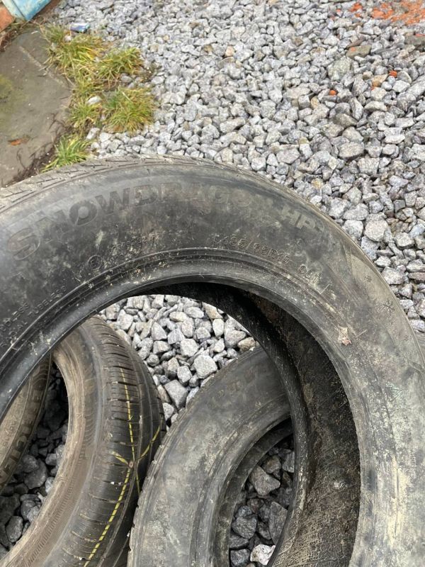 Шини пара Goodyear 185/65 r15 зима Гума