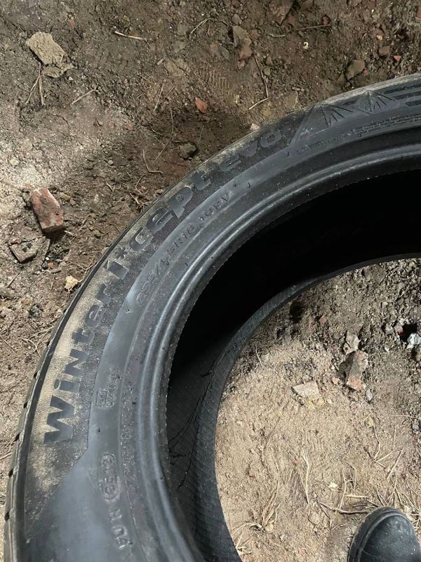 Шина одіночка Hankook 255/55 r18 зима Гума