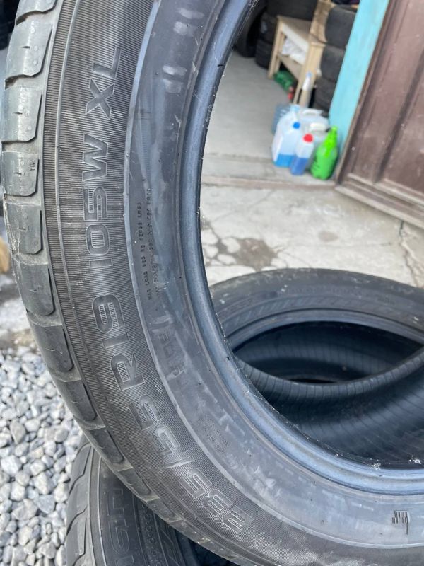 Шини комплект Nokian 235/55 r19 літо Гума