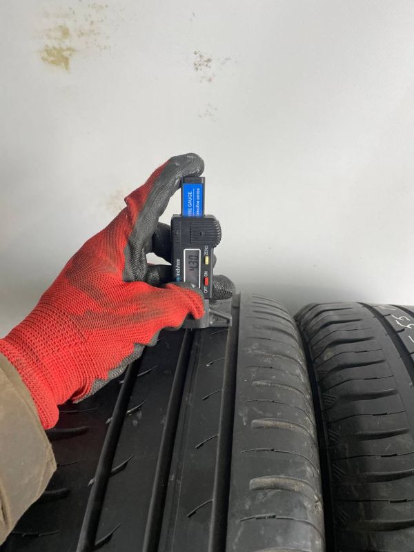 Шини пара Continental 175/55 r15 літо Гума