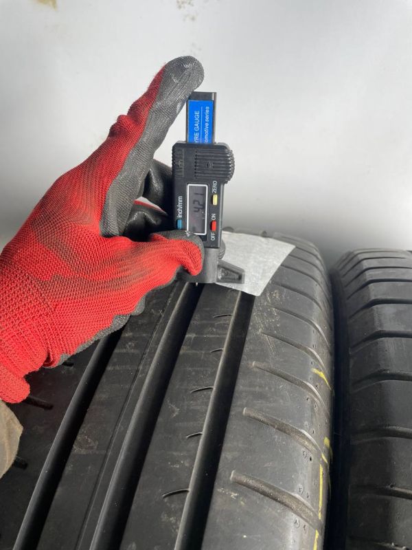 Шини пара Dunlop 185/60 r15 літо Гума