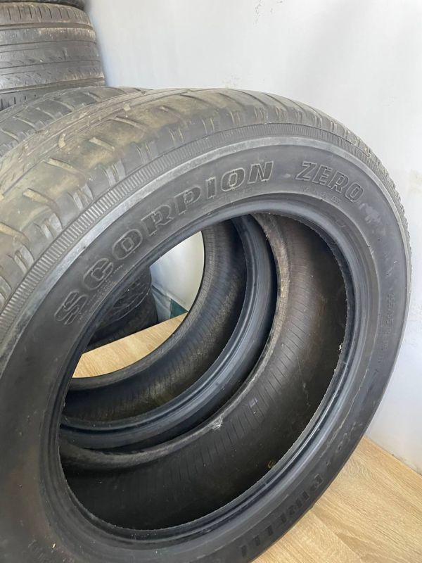 Шини пара Pirelli 255/55 r19 літо Гума