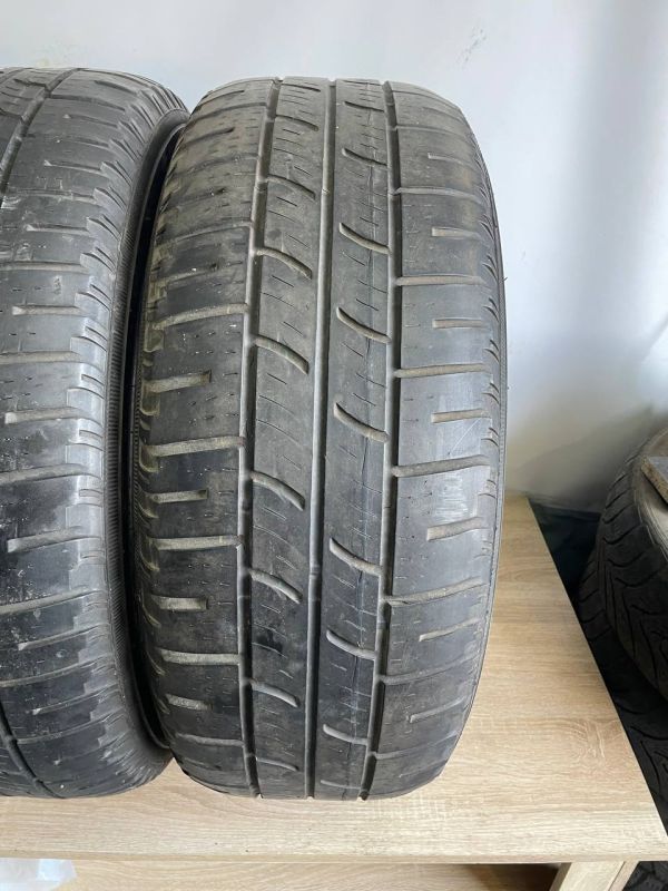 Шини пара Pirelli 255/55 r19 літо Гума