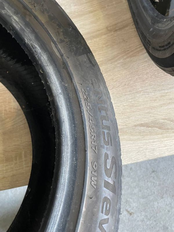 Шини пара Hankook 225/45 r17 літо Гума