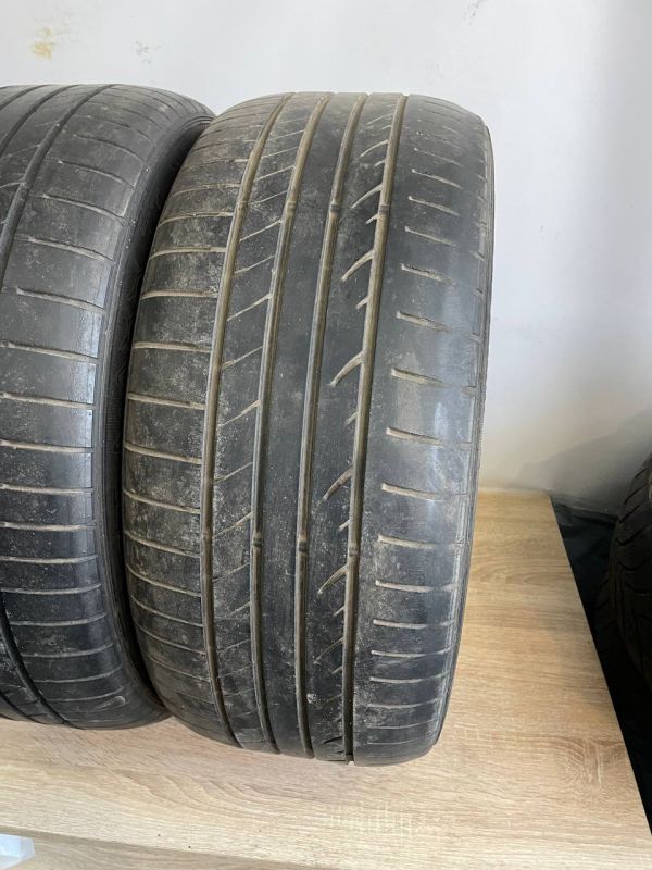 Шини пара Dunlop 245/50 r18 літо Гума