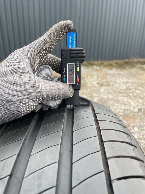 Шини комплект або пара Michelin 205/55 r19 літо Гума