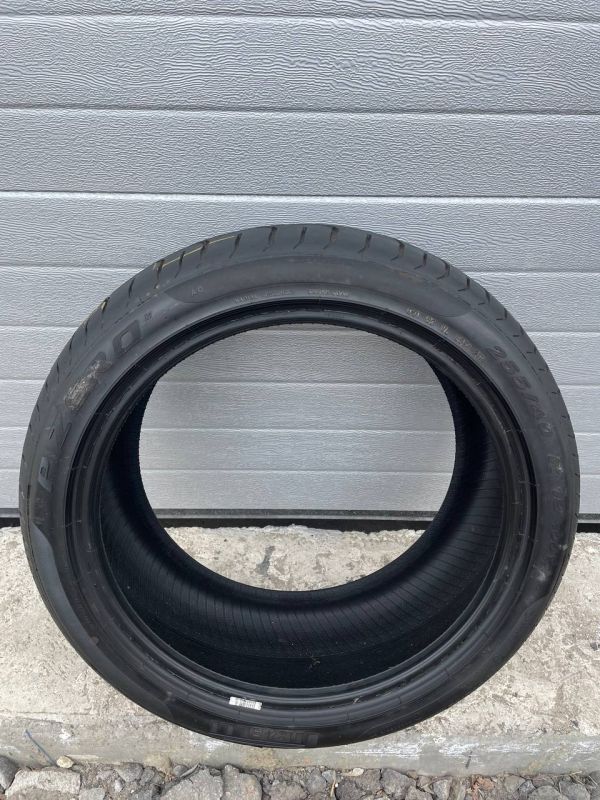 Шина розпаровка 225/40 r19 Pirelli pzero 100y