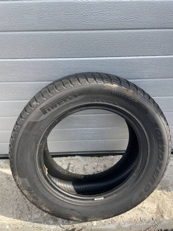 Шина розпаровка 215/60 r16 Pirelli sotozero 3