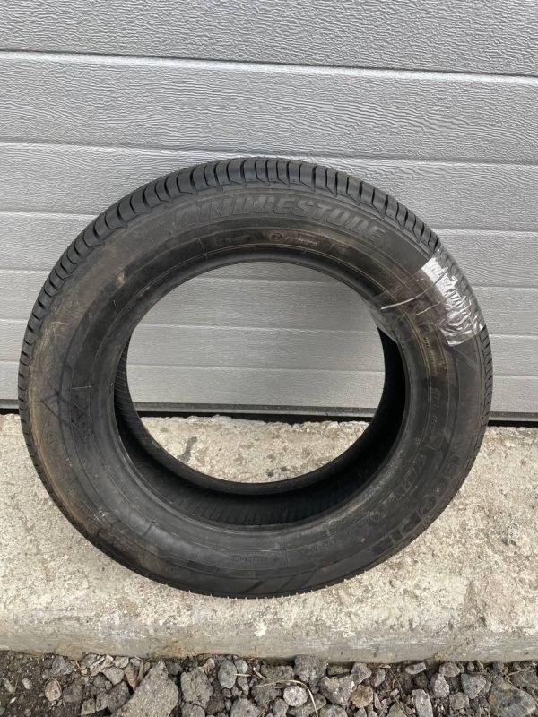 Шина розпаровка Bridgestone 175/65 r15 гума
