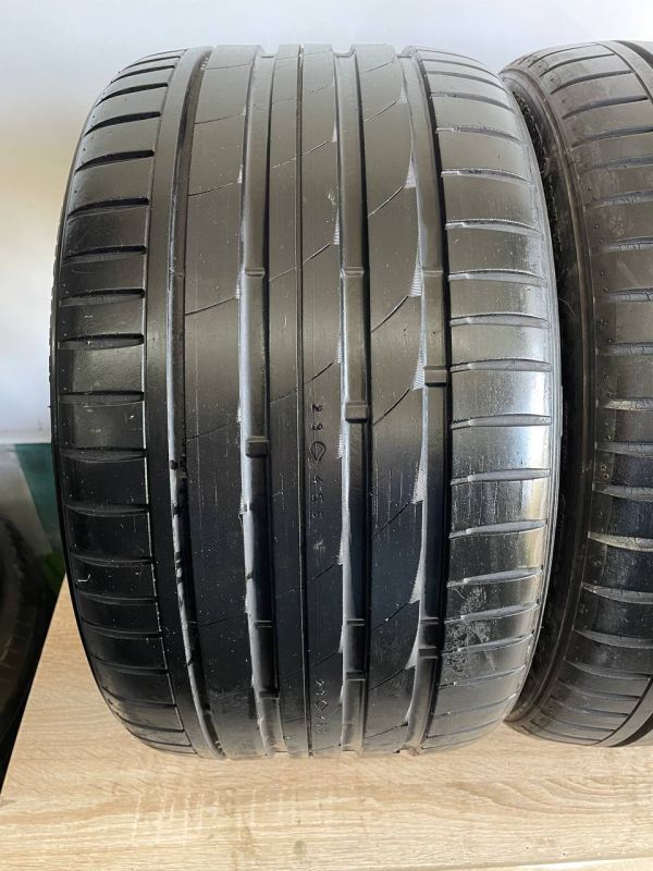 Шини пара Nokian 295/30 r19 літо резина