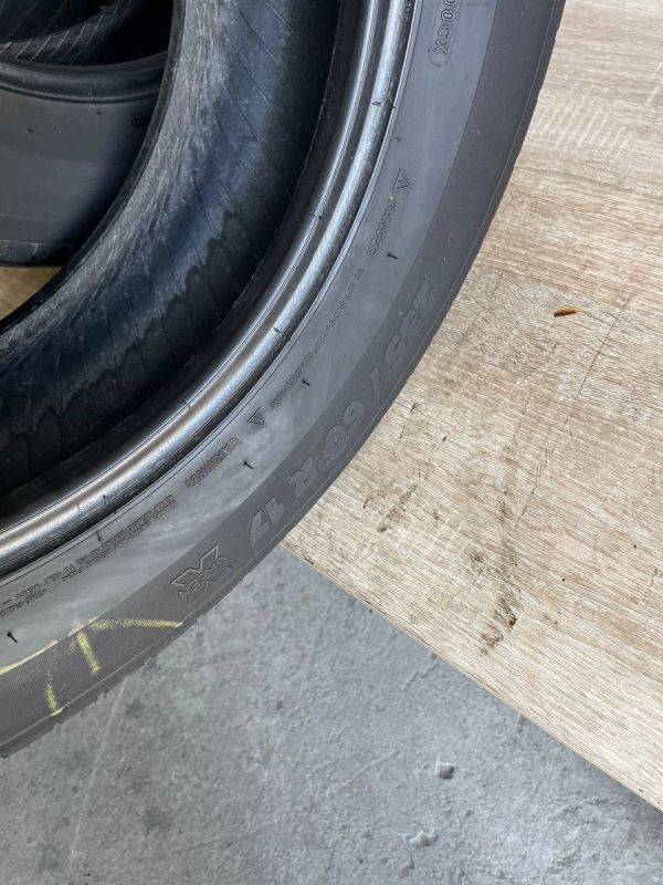 Шини пара Michelin 235/60 r17 літо резина
