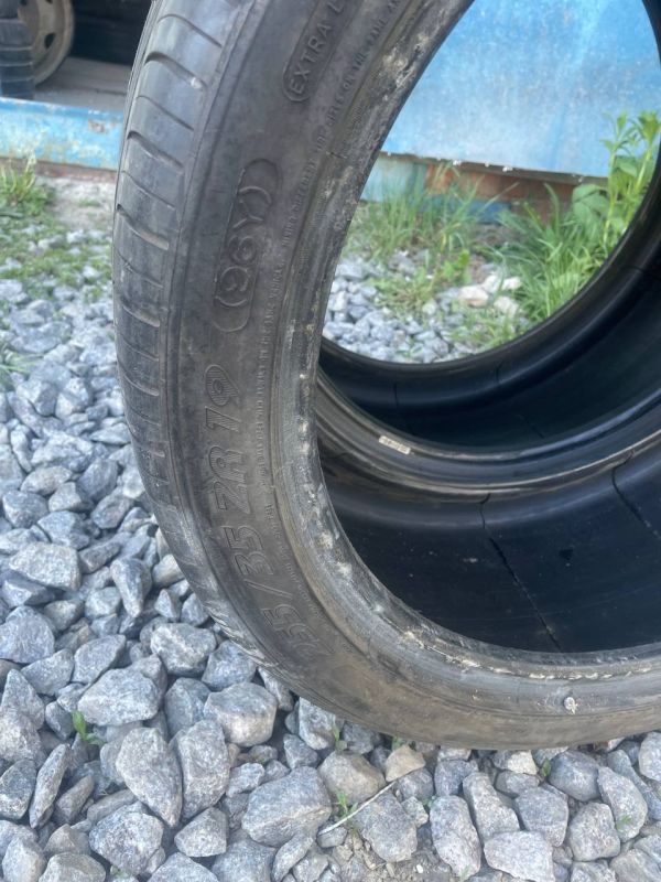 Шини пара Michelin 255/35 r19 літо резина