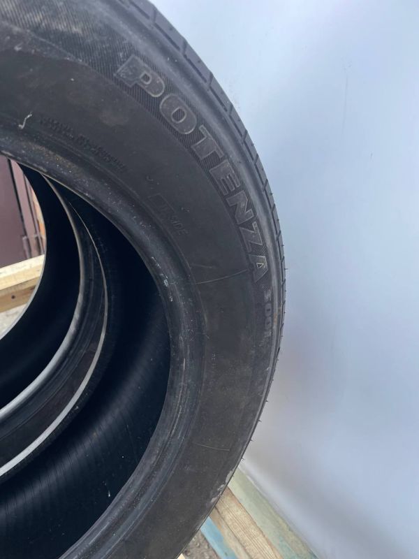 Шини пара Bridgestone 235/55 r17 літо резина