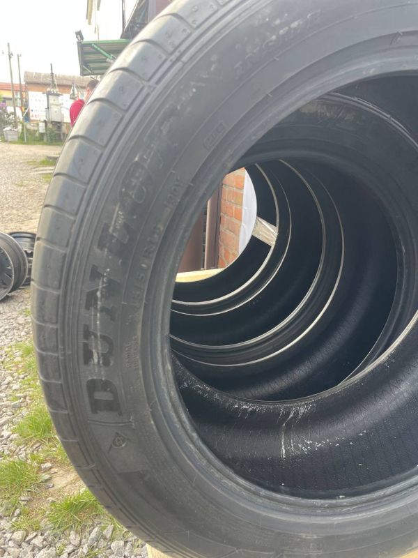 Шини комплект Dunlop 245/50 r18 літо резина