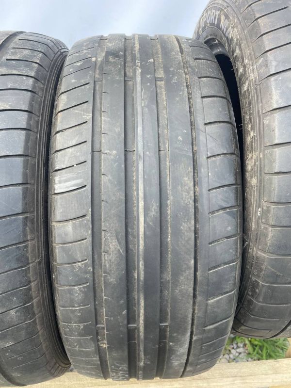 Шини пара Dunlop 245/50 r18 літо резина