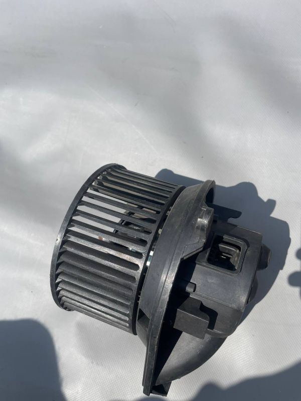 Мотор пічки Mercedes Sprinter (901/905) 1995-2006 651673L 366463 