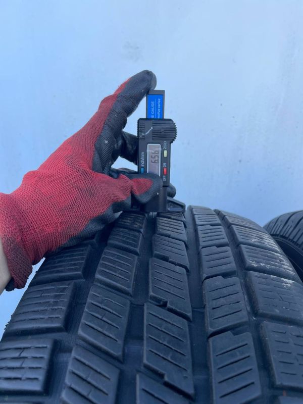 Шина пара Pirelli 215/70 r15 зима резина