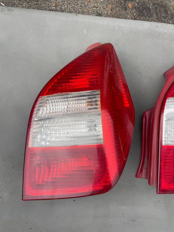 Задні ліхтарі стопи пара правий Citroen C2 Сітроен С2