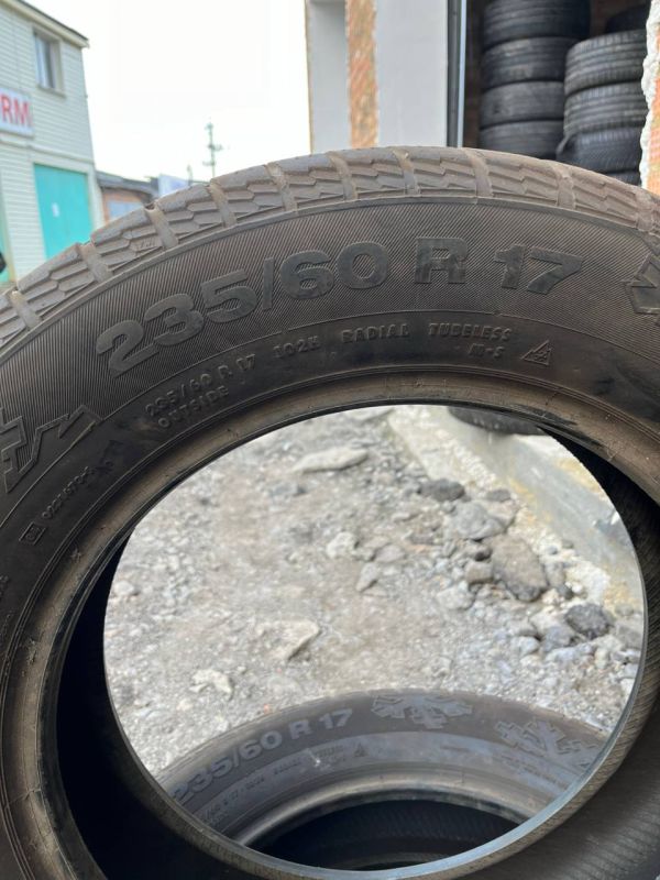 Шини комплект CONTINENTAL CROSSCONTACT 235/60/R17