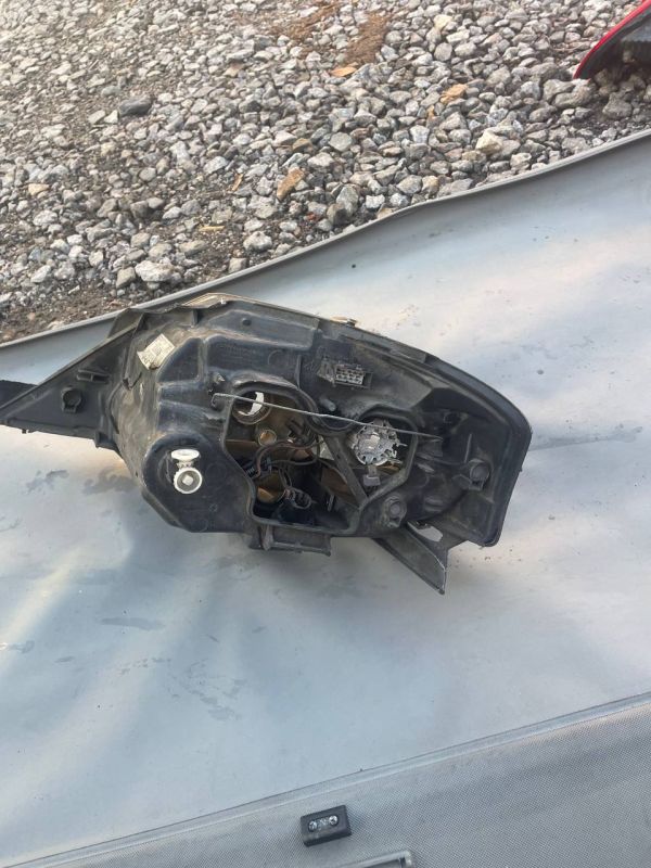Фара передня права Citroen C3 Ситроен С3 УЦІНКА