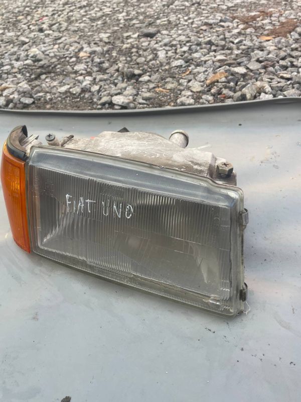 Фари передня права Fiat Uno Фіат Уно 