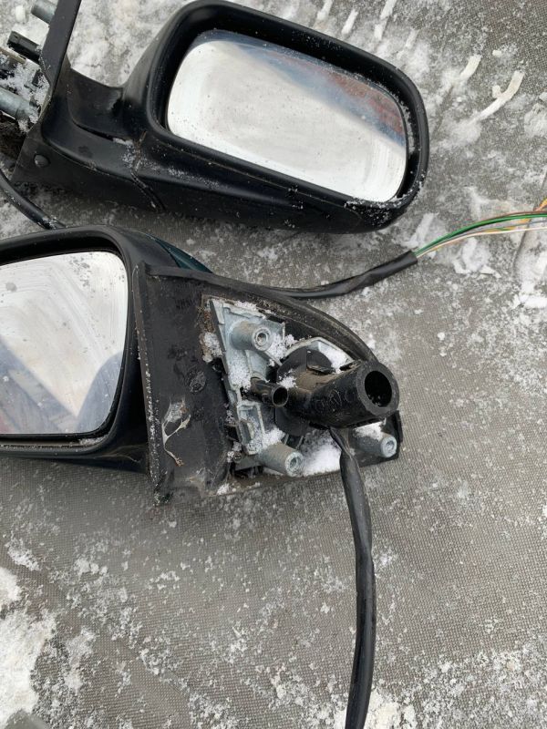 Дзеркало заднього виду лыве праве Peugeot 307 Пежо 307
