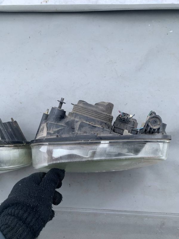 Фара передня  права NISSAN MICRA K11 Мікра