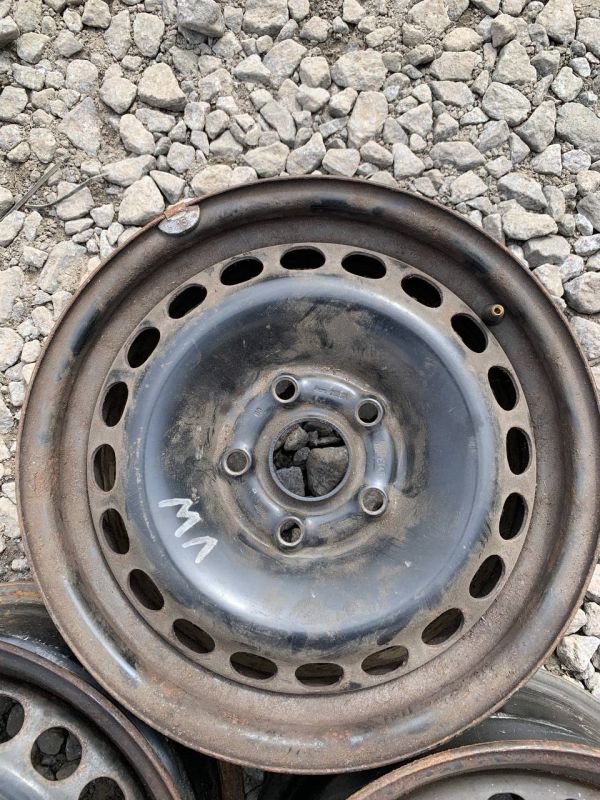 Диск стальний VW Audi Skoda R15 Et 45 Розболтовка 5x112 6jx15 h2 2150924