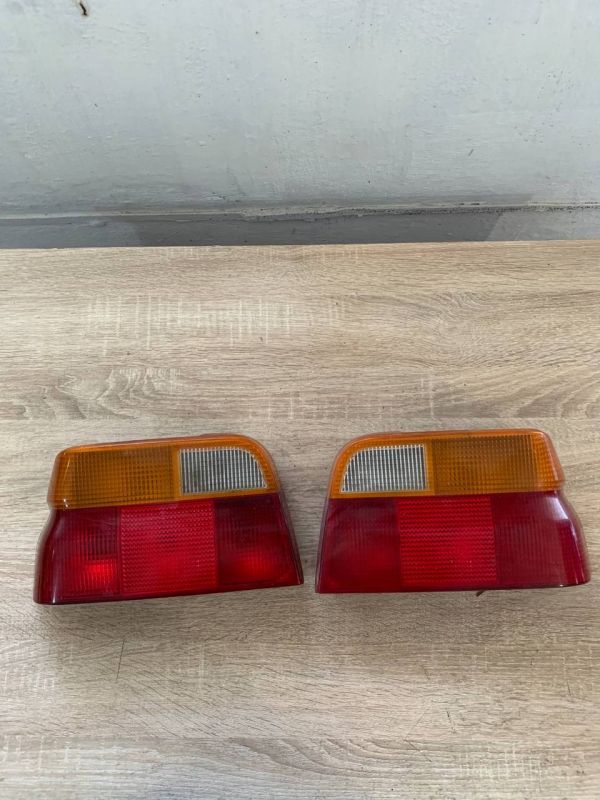 Задні ліхтарі стопи лівий правий фонарь Форд Оріон Ford Orion 4