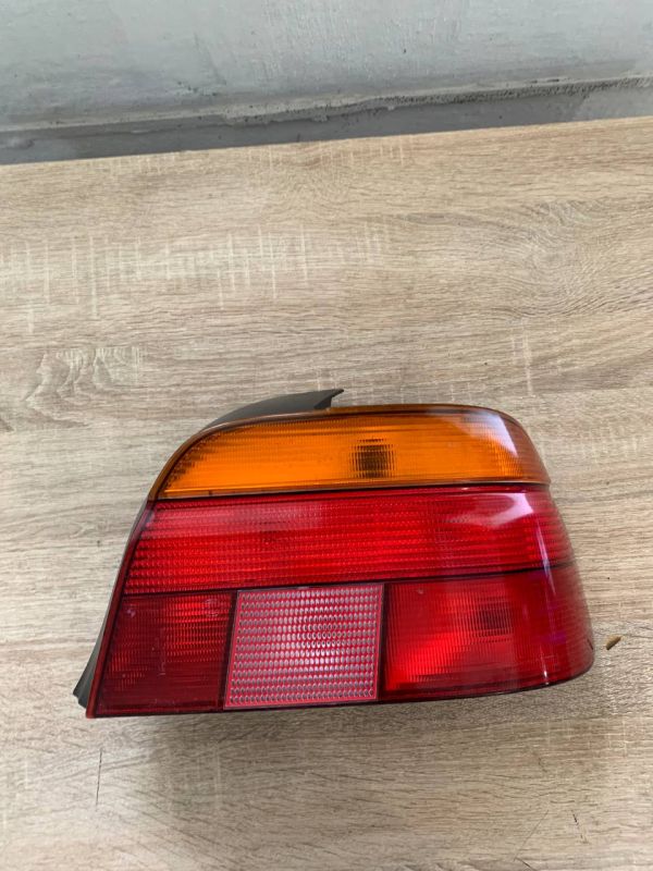 Стоп ліхтар фонарь правий Бмв Е39 BMW e39 Sedan Седан Стопи Дорестайл 
