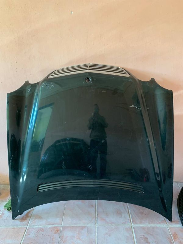 Капот Mercedes E 210 Мерседес е 210